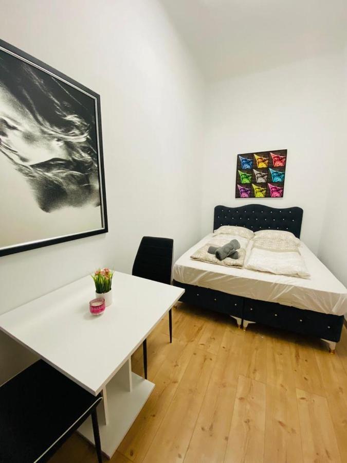 Quad-Room Near Prater Stern Vienne Extérieur photo