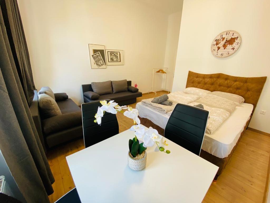 Quad-Room Near Prater Stern Vienne Extérieur photo